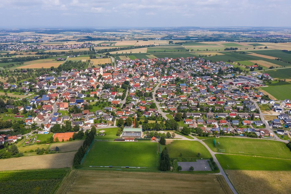 Auf diesem Bild sehen Sie eine Luftaufnahme vor Weitingen.